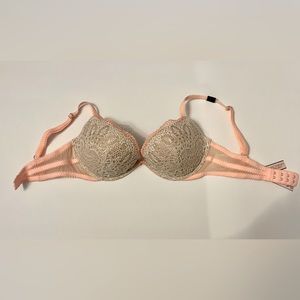 Victoria secret push up bra - 32D